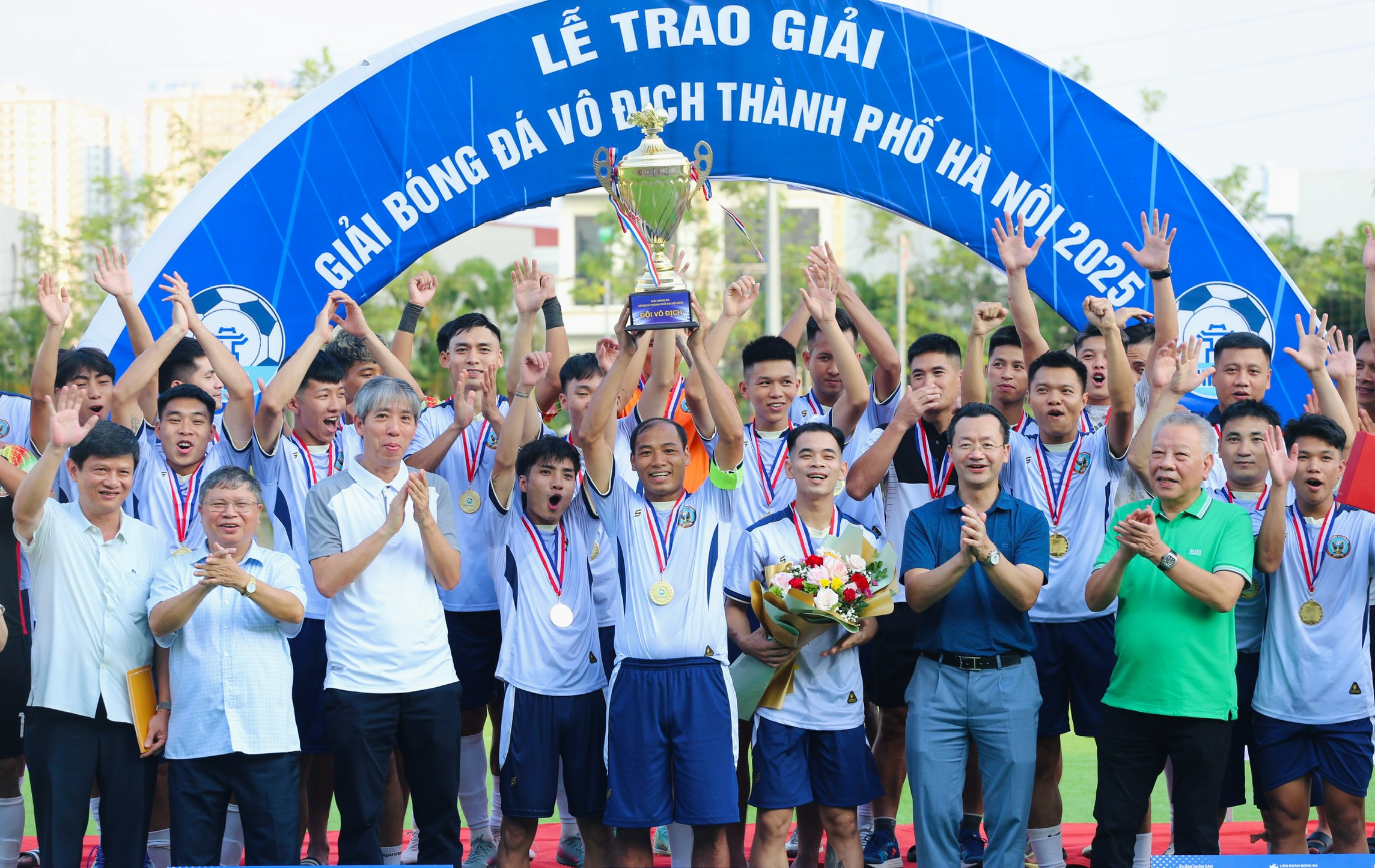 Hoài Đức vô địch giải bóng đá toàn thành phố Hà Nội