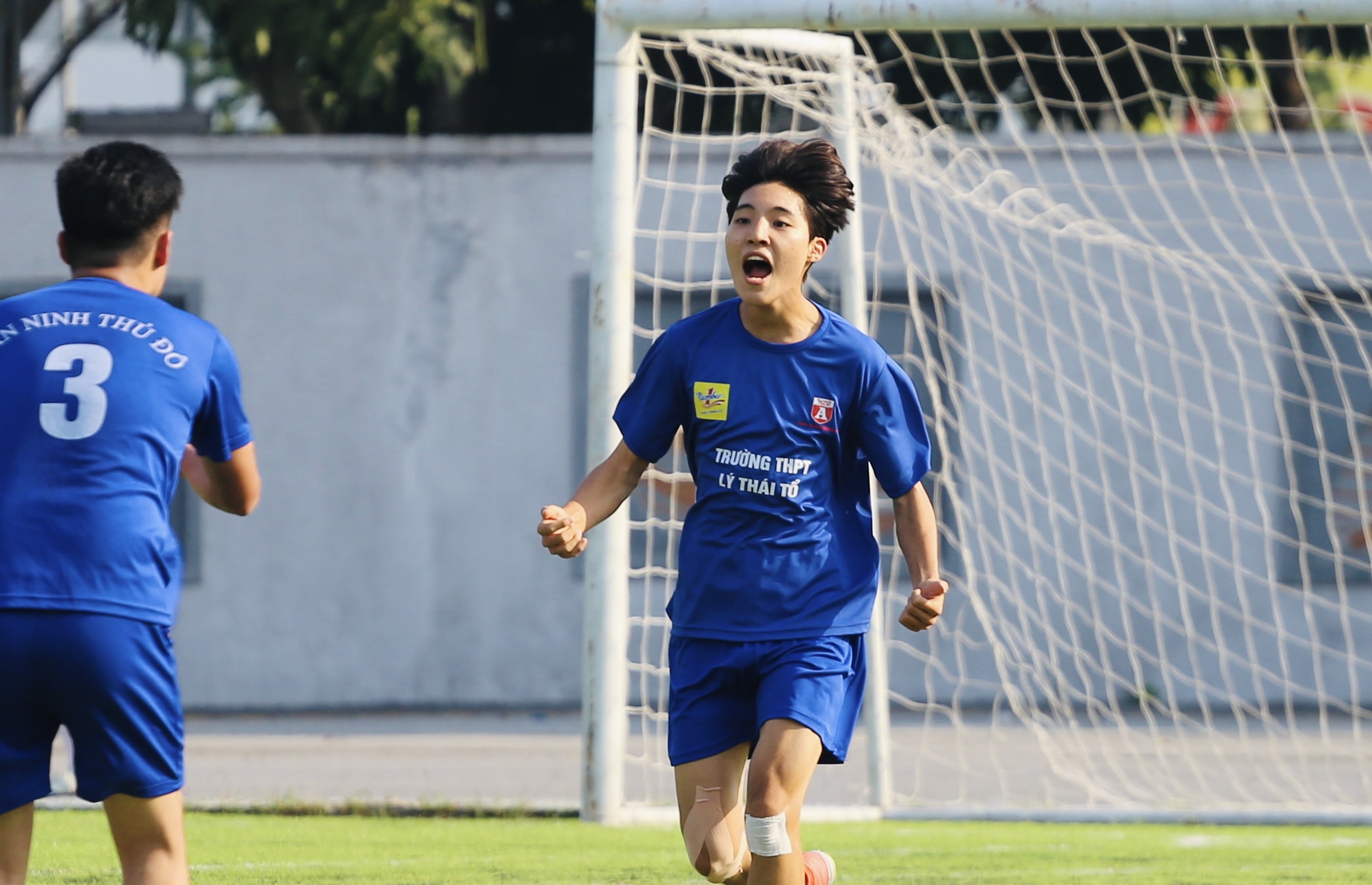 Hạnh phúc vì thỏa nguyện ghi bàn tại giải bóng đá An ninh Thủ đô