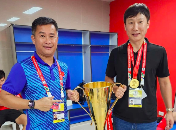 Thầy Việt trả lại U22 Việt Nam cho HLV Kim Sang-sik