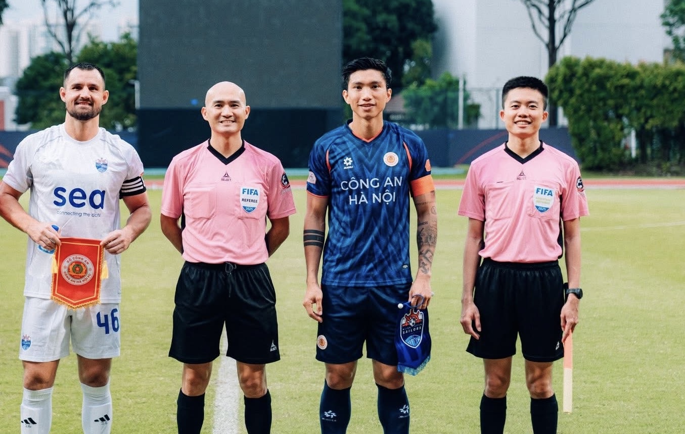 Đếm ngược ngày Đoàn Văn Hậu 'diện kiến' HLV Kim Sang-sik