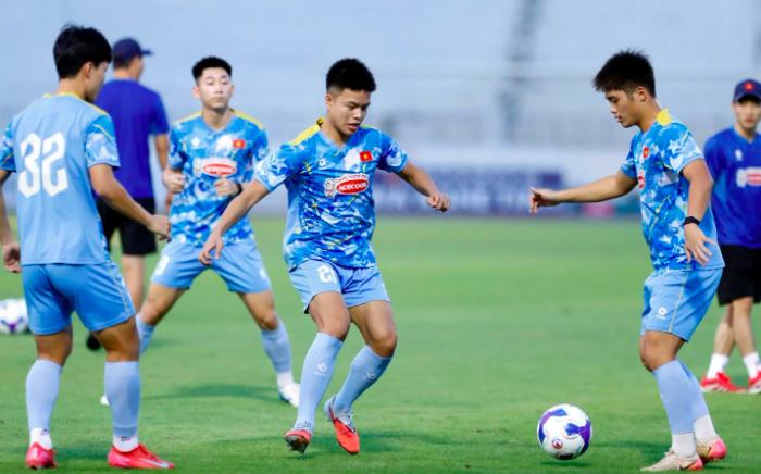 Thầy Kim loại cầu thủ Việt kiều khỏi chiến dịch SEA Games 33