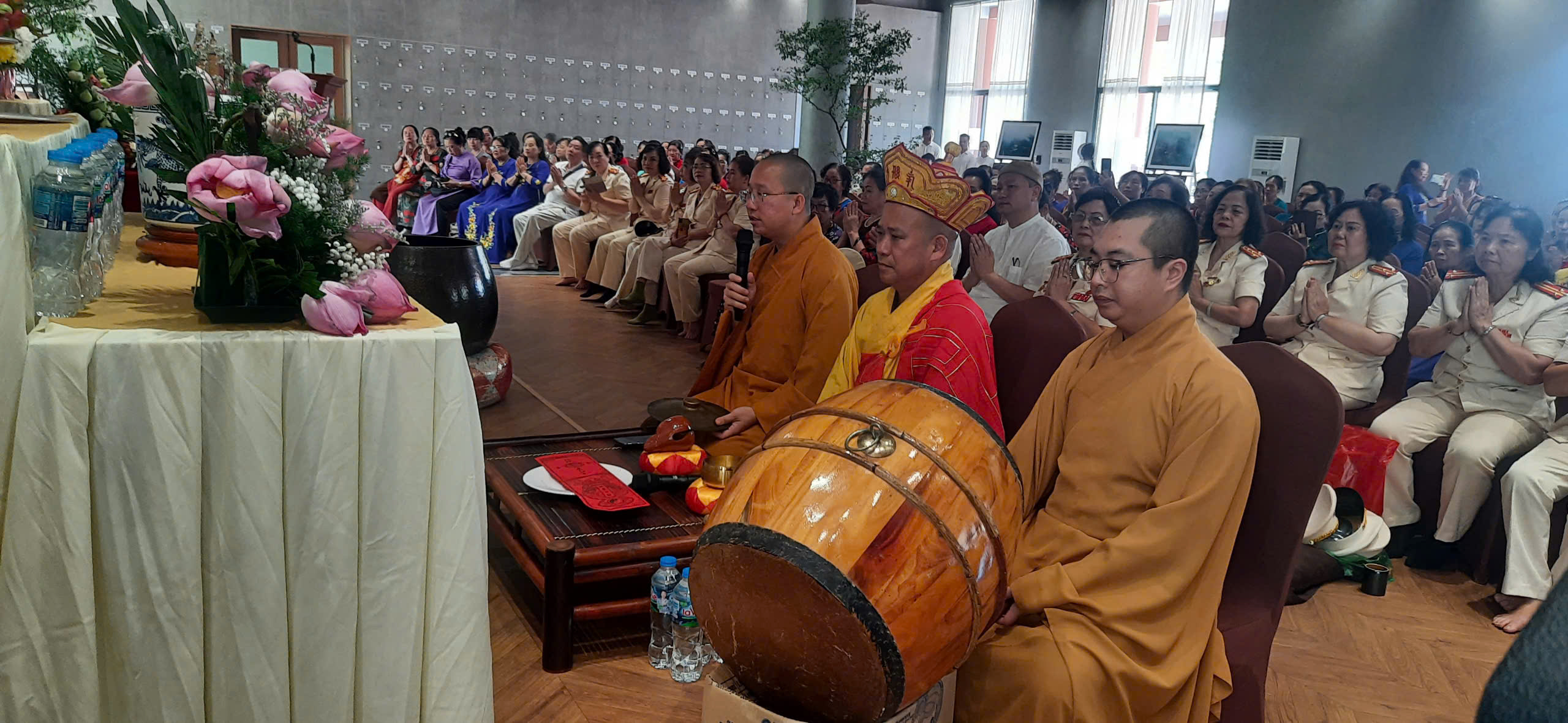 Lễ tri ân tưởng niệm các thế hệ Anh hùng liệt sĩ Công an nhân dân Việt Nam