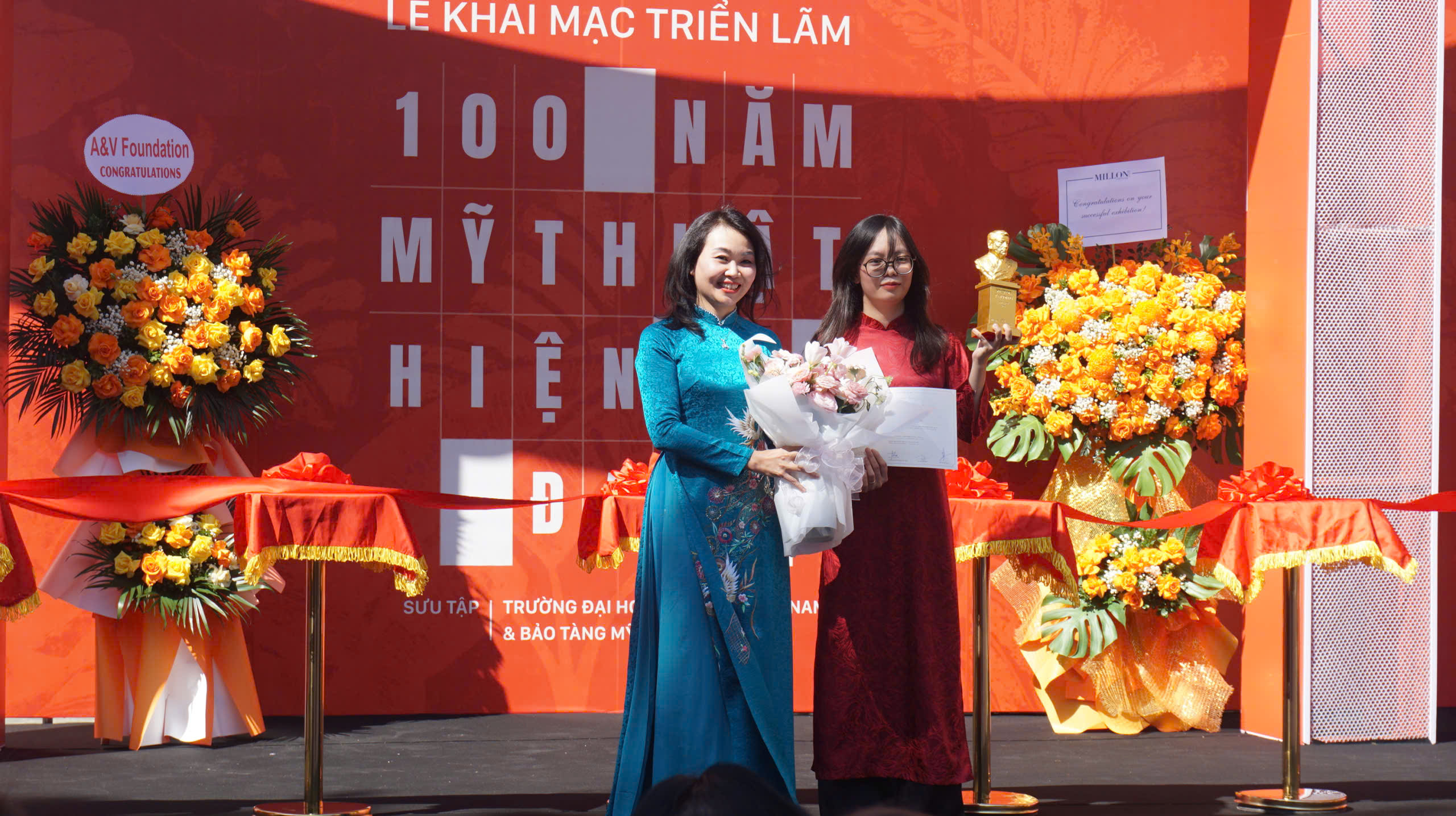 Trao giải thưởng Victor Tardieu và sự hiện diện của cháu nội Hiệu trường đầu tiên Trường Đại học Mỹ thuật Việt Nam