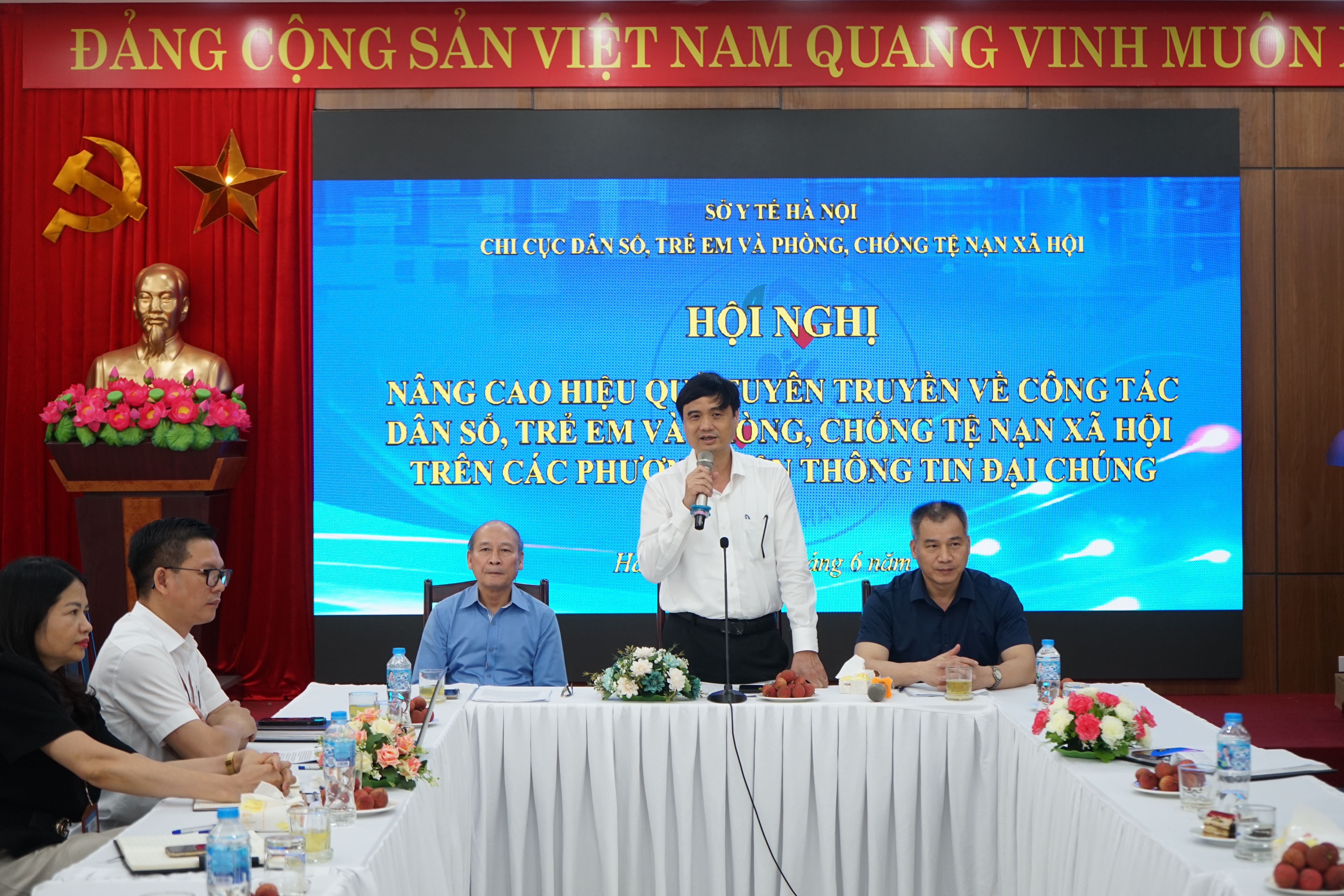 Hà Nội: Vận động giới trẻ kết hôn trước tuổi 30, sinh đủ 2 con trước 35 tuổi