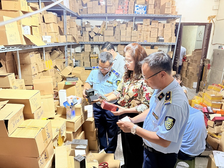 Hà Nội: Xử lý hơn 500 vụ vi phạm về hàng giả trong vòng 1 tháng