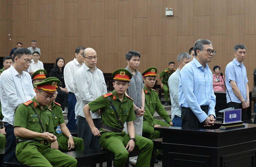 Cựu Thứ trưởng Bộ Công Thương khai nhận “bút phê” trong dự thảo ưu đãi giá điện