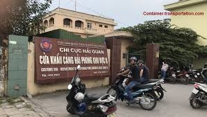 Nhận tiền “tiếp tay” cho buôn lậu, 14 cựu cán bộ, công chức hải quan bị truy tố