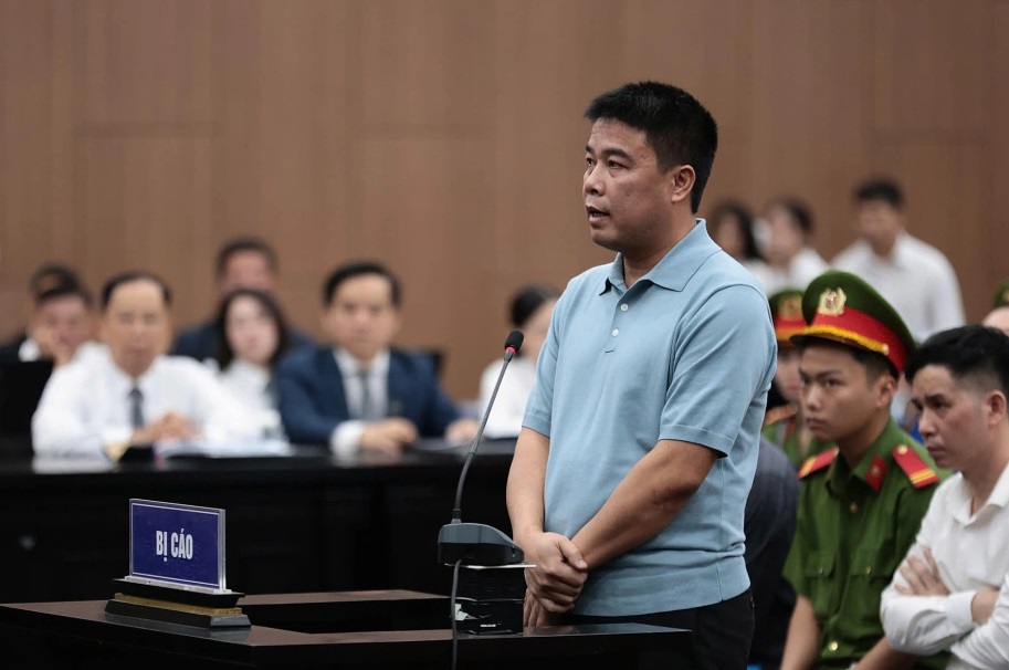 Chủ tịch Tập đoàn Phúc Sơn bật khóc khi nói về quá khứ khó nhọc của gia đình và bản thân