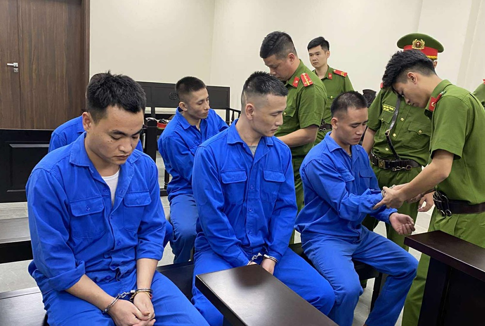 Lĩnh án tù vì quậy phá nhà hàng của nữ "đại gia" người Hàn Quốc