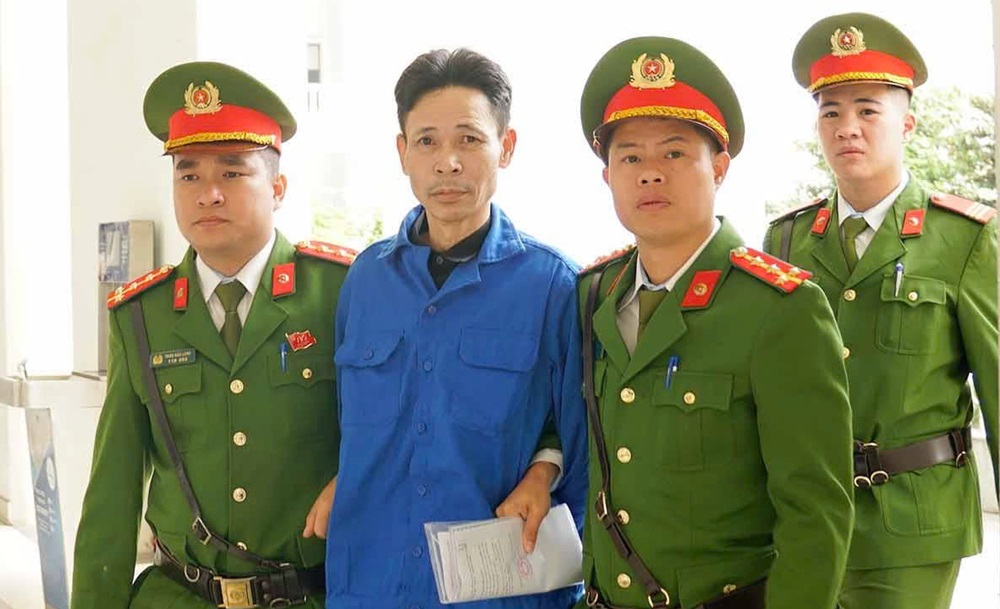 Hoãn xử đối tượng dùng xăng đốt quán cà phê khiến 11 người tử vong