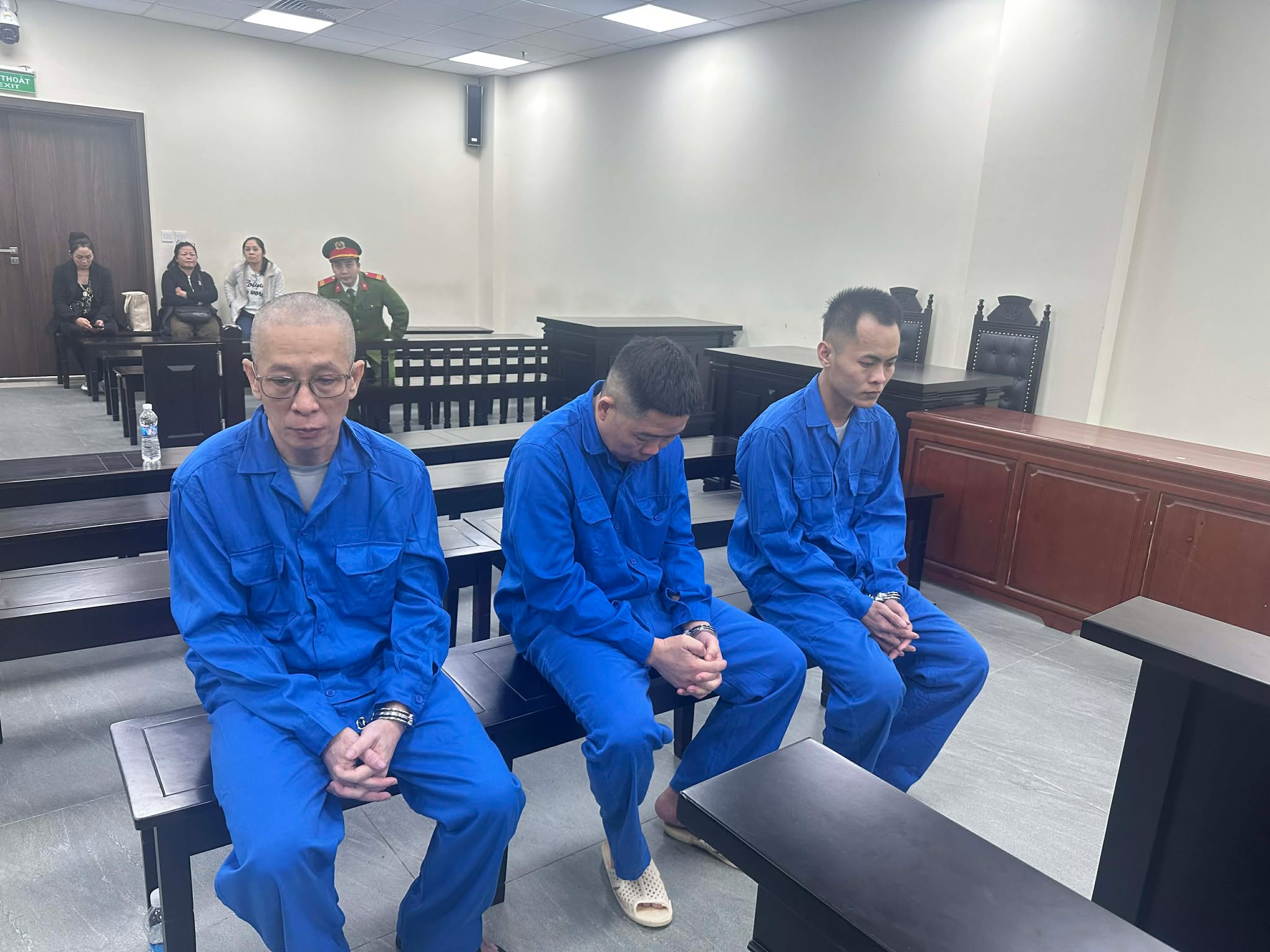 Lĩnh án phạt tù khi thực hiện "cuốc xe" chở khách giá 20 triệu đồng