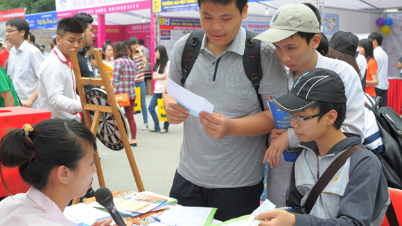 Thêm trường đại học bỏ tổ hợp xét tuyển truyền thống A00, C00