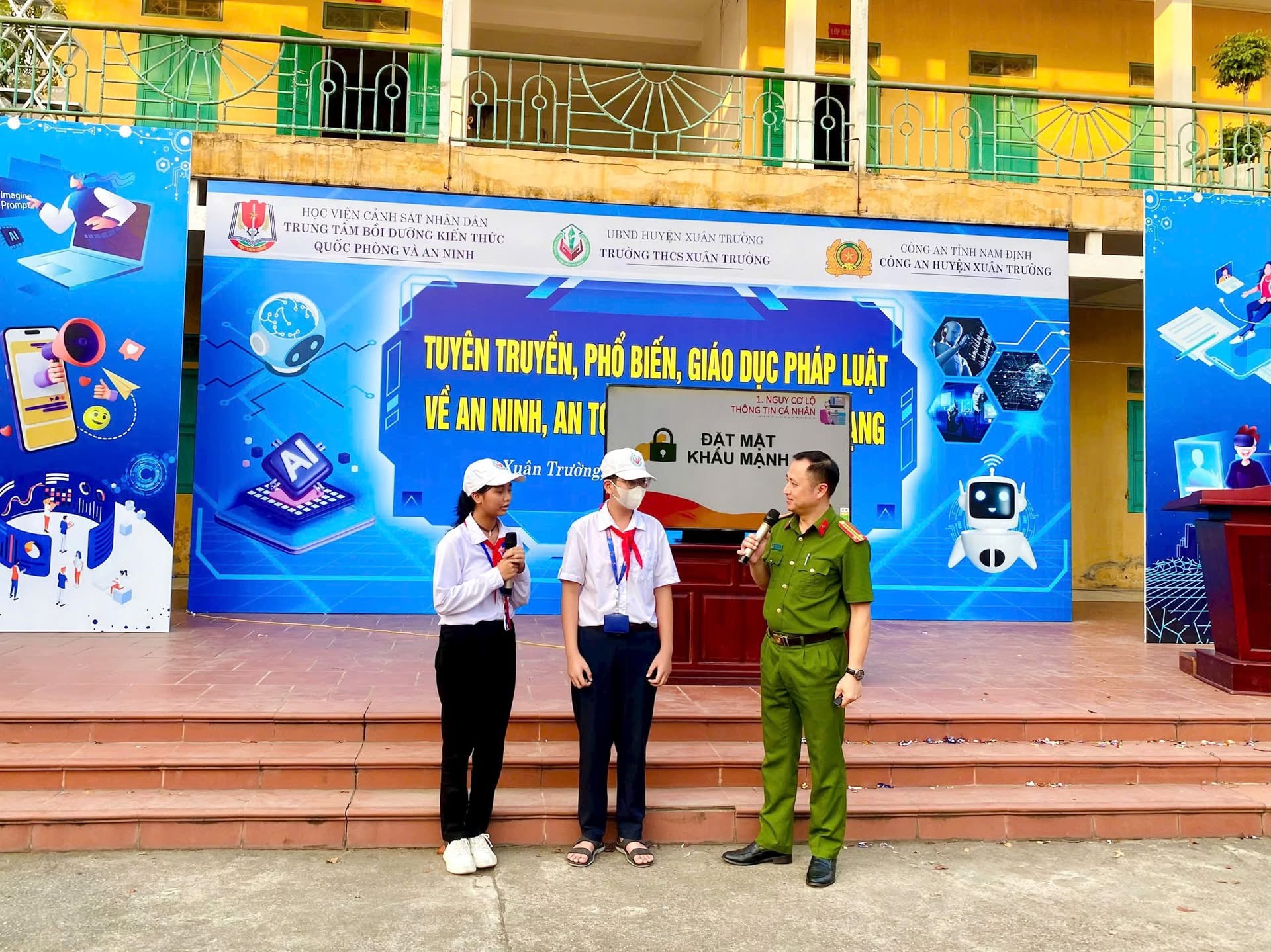 Cảnh báo thủ đoạn dụ dỗ học sinh, sinh viên mở tài khoản ngân hàng, thuê bao di động