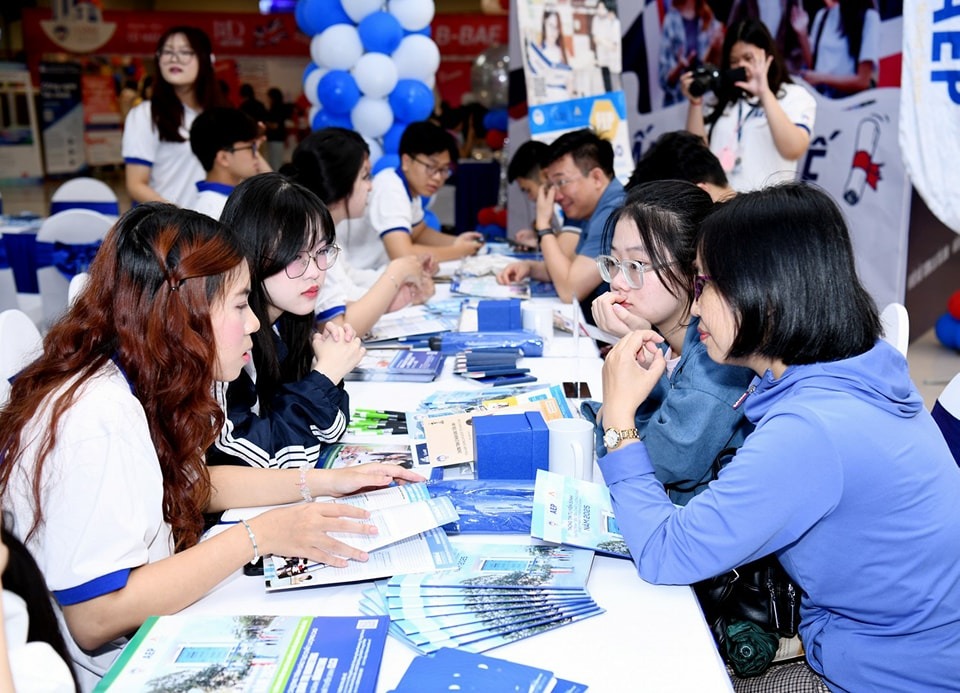 Trường ĐH Khoa học xã hội và nhân văn khôi phục lại việc xét tuyển khối C00