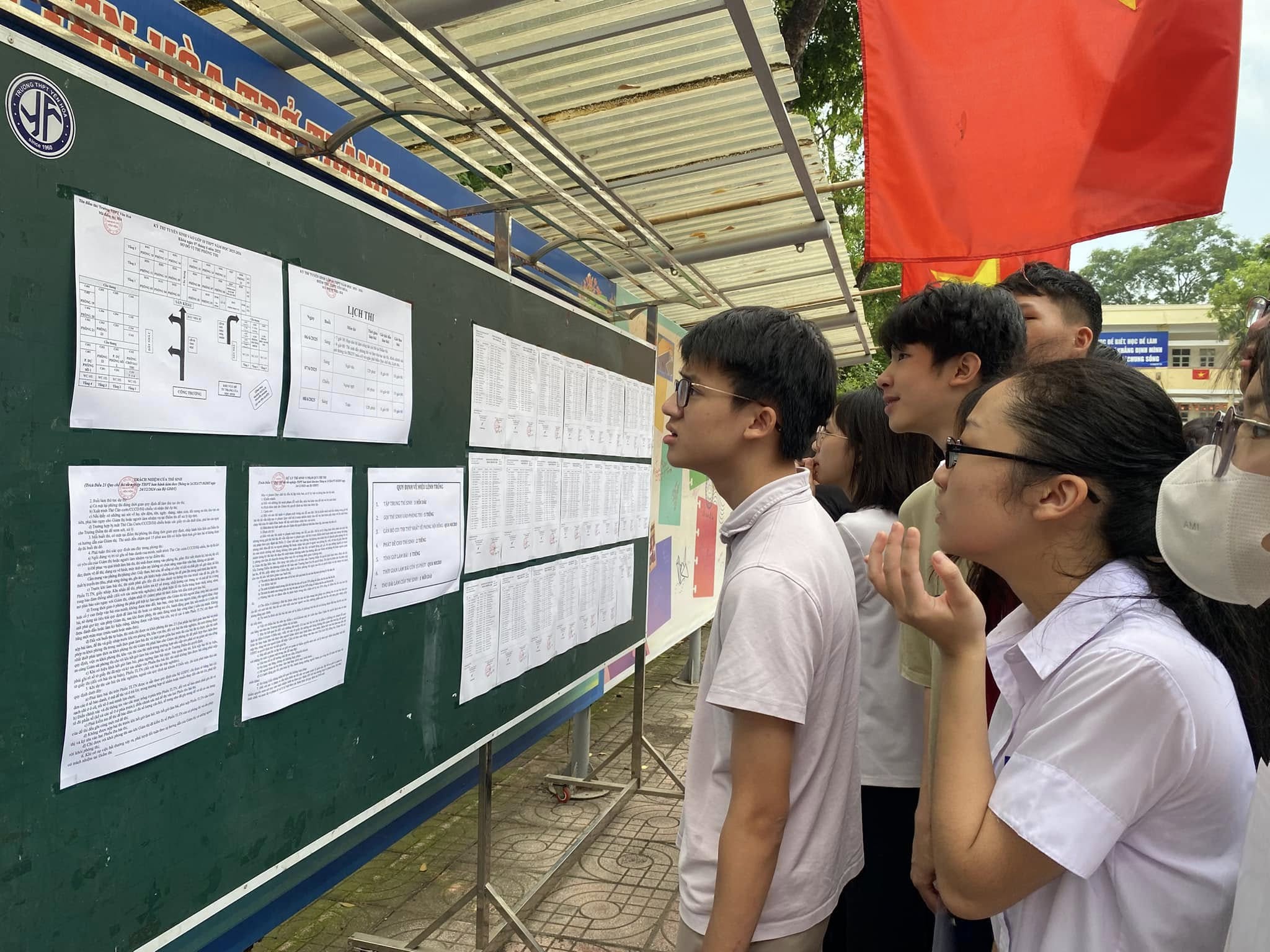 Hôm nay, thí sinh tra cứu điểm thi vào lớp 10 Hà Nội