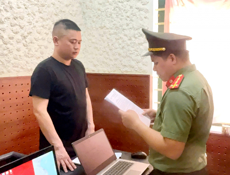Phó trưởng Văn phòng đại diện Tạp chí Luật sư Việt Nam bị bắt vì cưỡng đoạt tài sản