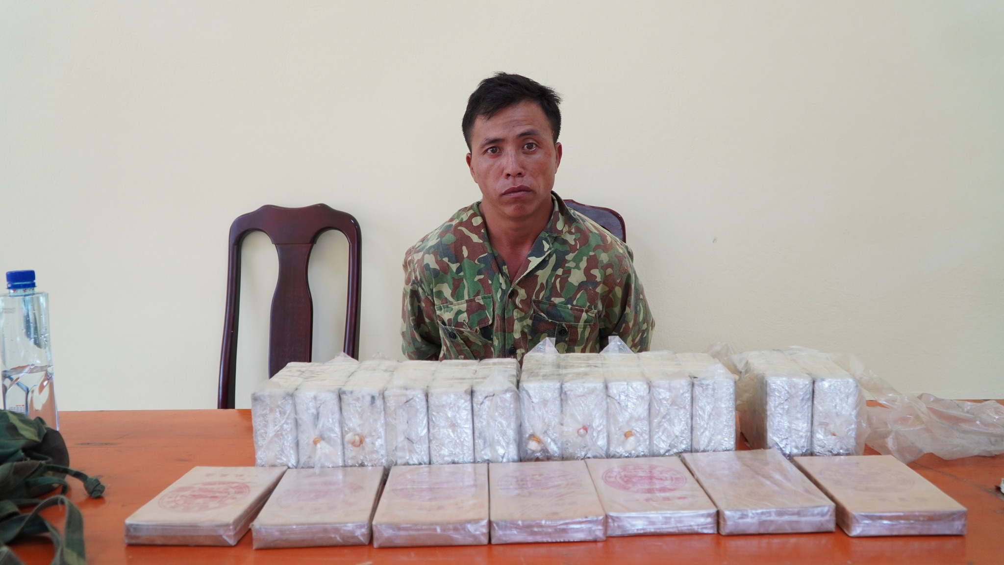 Phá đường dây mua bán trái phép ma túy, thu 44 bánh heroin