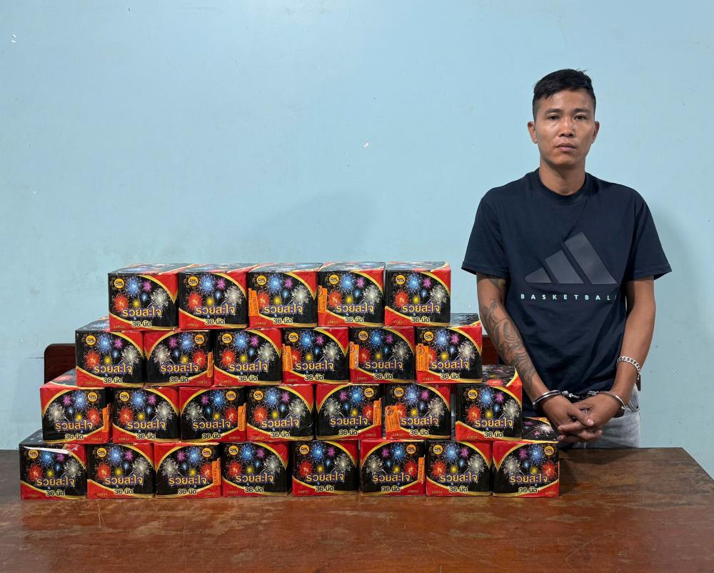 Lái xe container vận chuyển pháo vào Việt Nam tiêu thụ