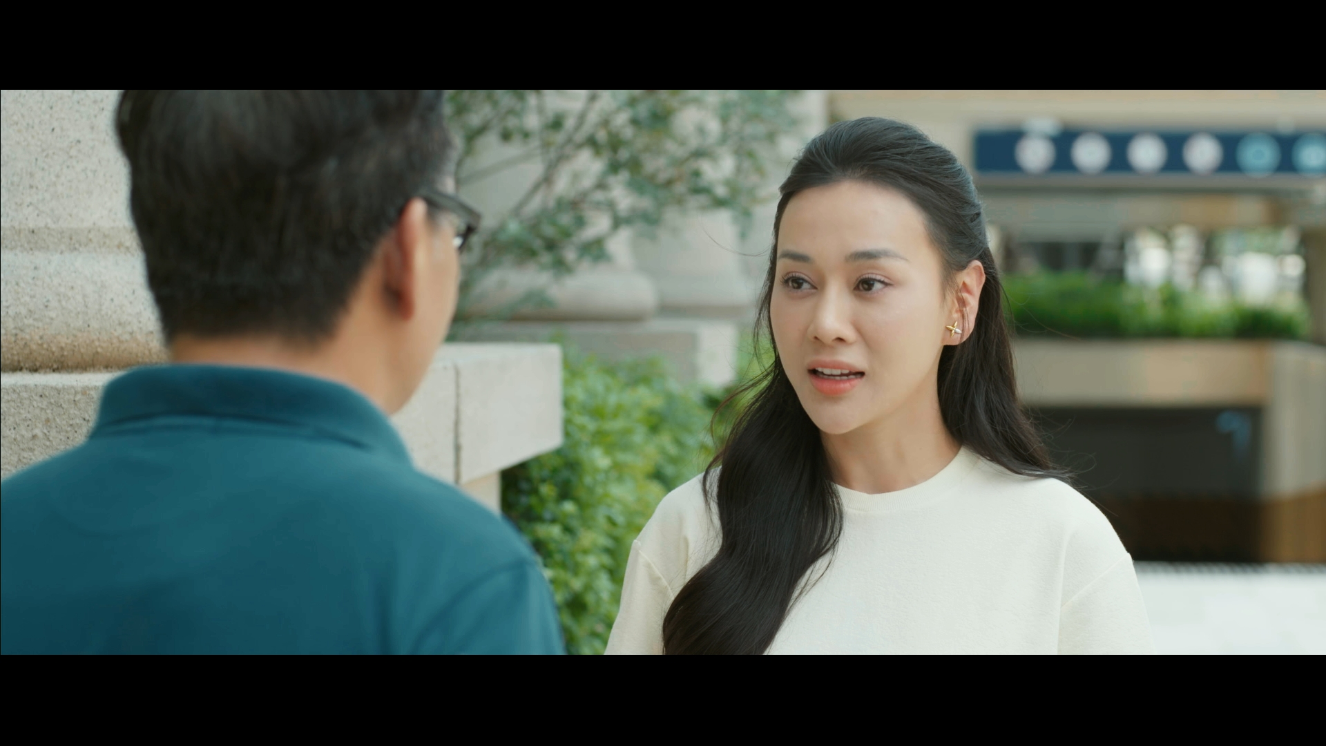 Phương Oanh trở lại diễn xuất trong phim nói về "phụ nữ đã qua tuổi mơ mộng"