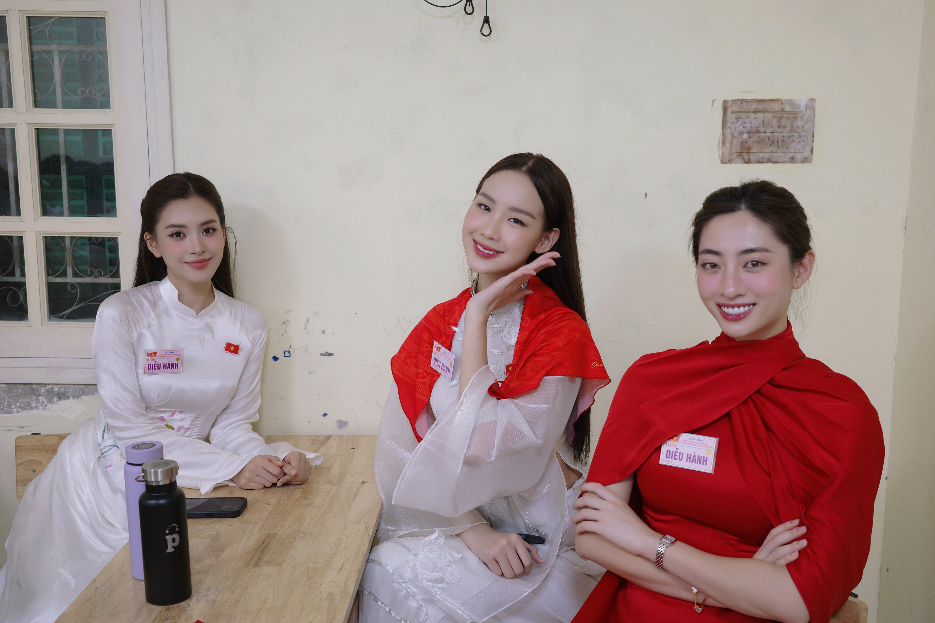 Chia sẻ của 3 Hoa hậu tham gia diễu hành tại sự kiện A80