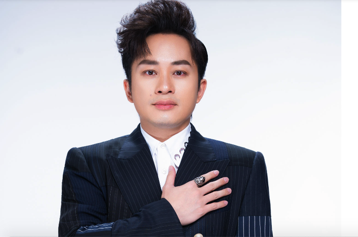Ca sĩ Tùng Dương và nhóm bạn ủng hộ 1 tỷ đồng giúp 5 địa phương khắc phục hậu quả bão Bualoi