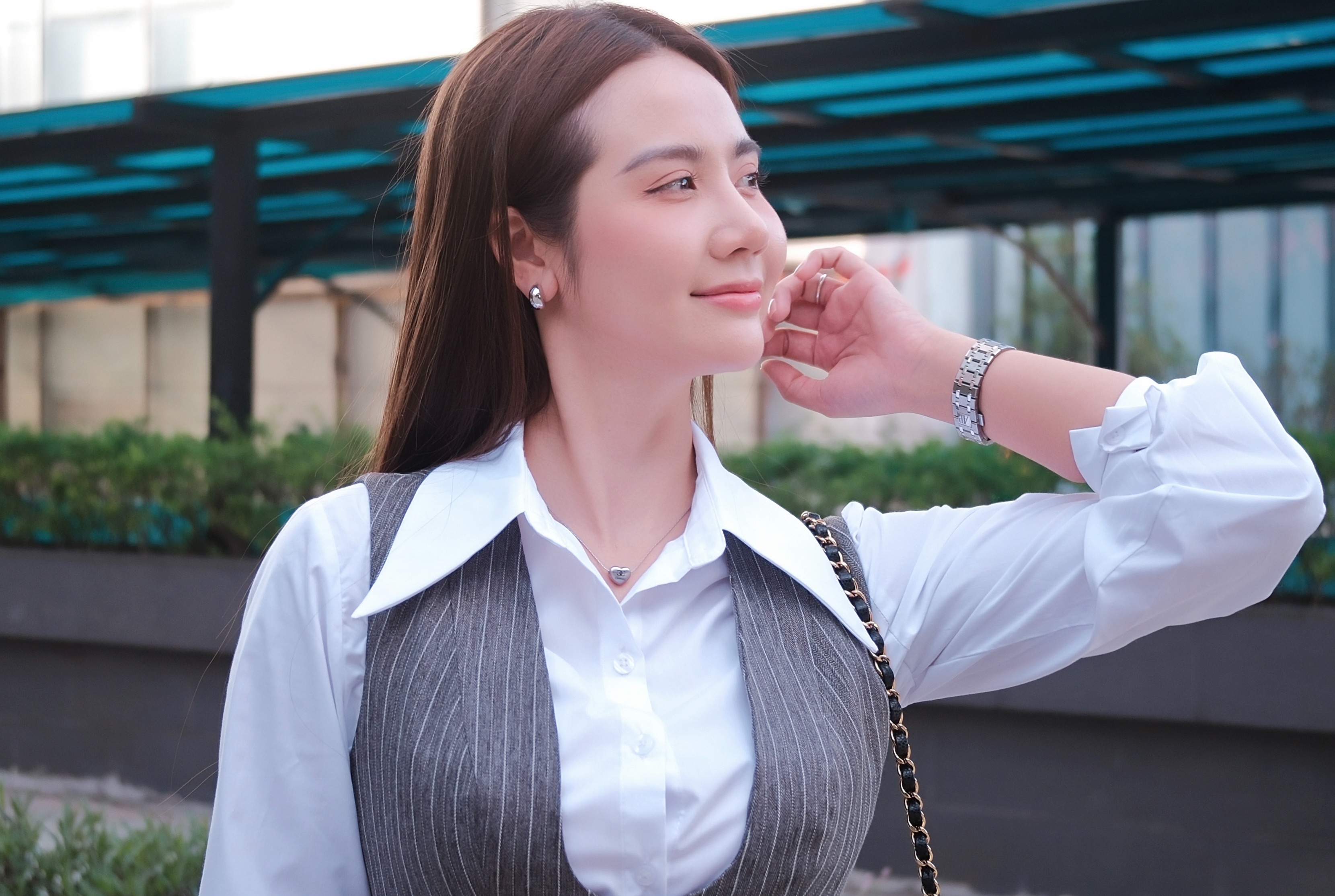 Phan Minh Huyền tiết lộ phải siết cân để vào vai trong “Cách em 1 milimet”