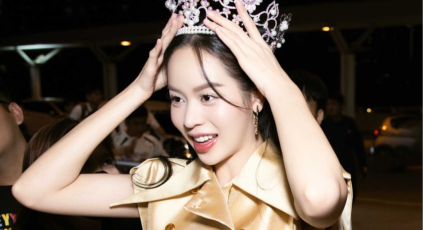 Hoa hậu Thanh Thủy chuẩn bị trao lại vương miện cho người kế nhiệm