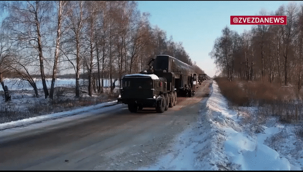 Tên lửa đạn đạo hạt nhân xuyên lục địa RS-24 của Nga