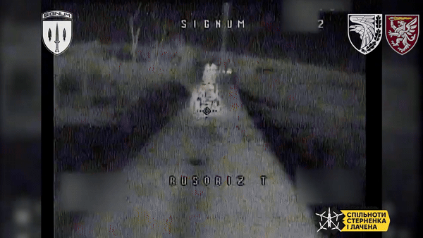 'Rồng biển' RBU-6000 phiên bản xe tải độc đáo của Nga bị drone Ukraine phá hủy