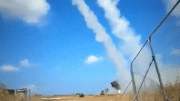 'Vòm sắt' giúp Israel đánh chặn mưa hỏa lực từ Iran