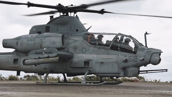 Nigeria quyết định mua trực thăng tấn công AH-1Z của Mỹ