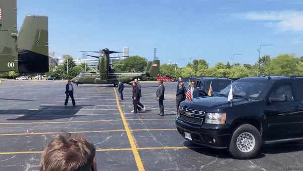 MV-22 Tiltrotor (biến thể của dòng V-22 Osprey dùng để chở khách VIP)