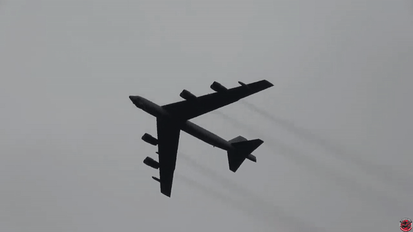 'Pháo đài bay' B-52 Mỹ sẽ tại ngũ cho đến năm 2050