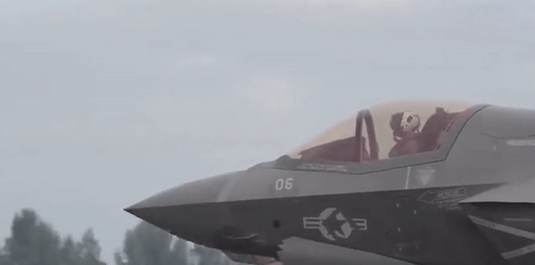 Mỹ tăng cường sức mạnh sườn đông NATO sau khi bán 32 chiếc F-35 cho Romania
