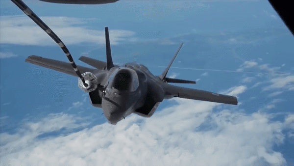 Mỹ tăng cường sức mạnh sườn đông NATO sau khi bán 32 chiếc F-35 cho Romania