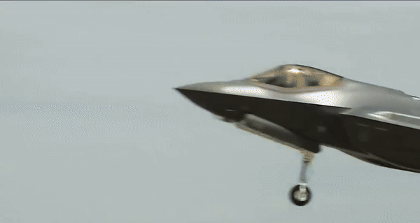 Mỹ tăng cường sức mạnh sườn đông NATO sau khi bán 32 chiếc F-35 cho Romania