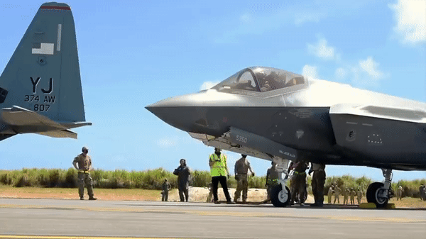 Mỹ tăng cường sức mạnh sườn đông NATO sau khi bán 32 chiếc F-35 cho Romania