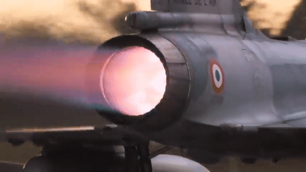 Ấn Độ muốn Qatar giảm giá phi đội 12 tiêm kích Mirage 2000