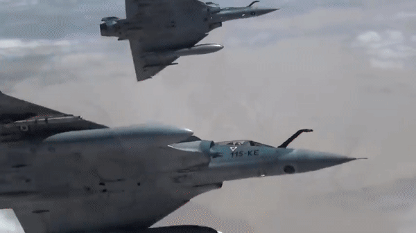 Ấn Độ muốn Qatar giảm giá phi đội 12 tiêm kích Mirage 2000