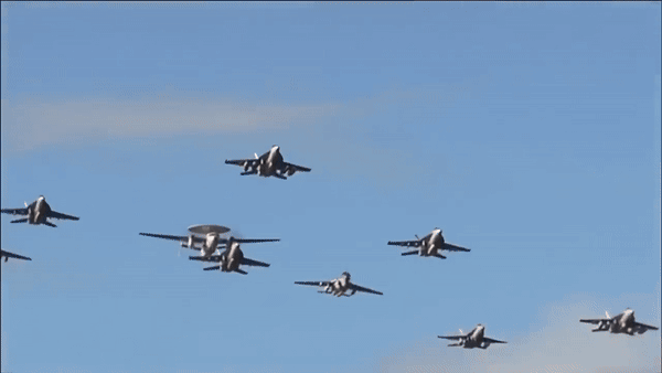 Tiêm kích F/A-18E/F Super Hornet