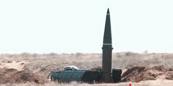 Tên lửa Iskander-M Nga tập kích 'hỏa thần' HIMARS Ukraine