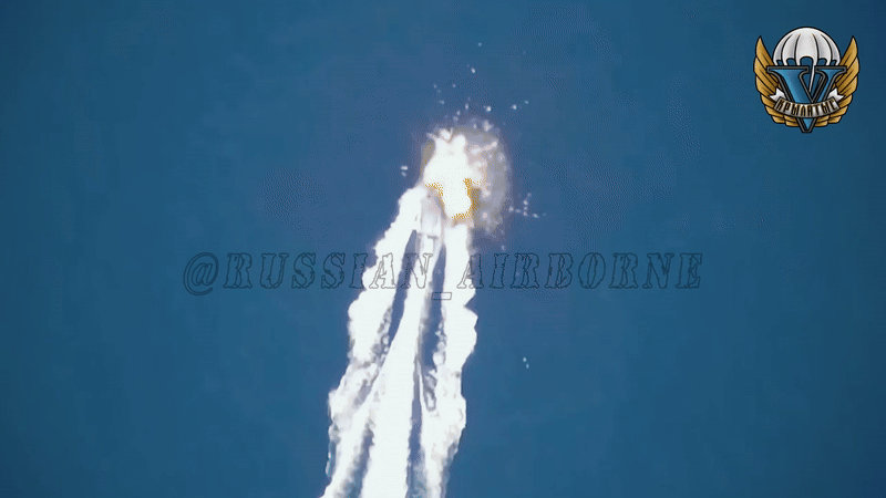 UAV Lancet ngăn xuồng tự sát Ukraine tiếp cận cầu Crimea