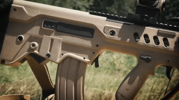 Tavor TAR-21 – khẩu súng trường Israel trong tay lính thủy đánh bộ Việt Nam