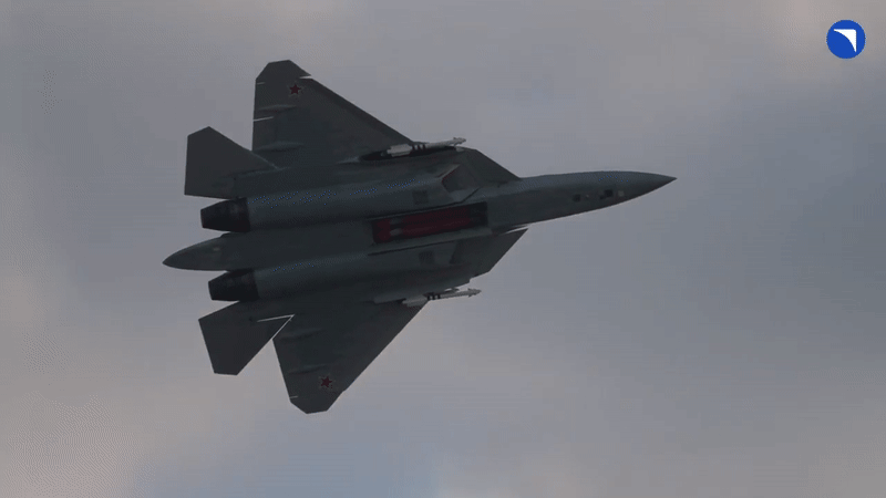 Nga lần đầu khoe dàn tên lửa giấu trong thân tiêm kích Su-57