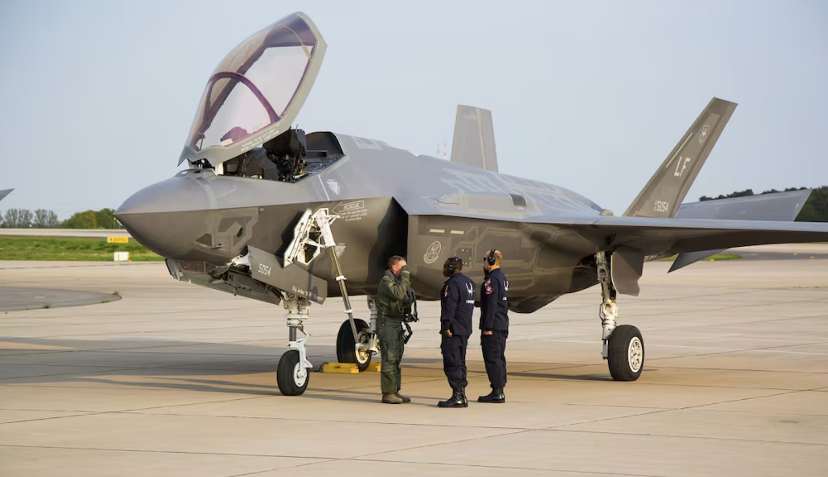 Thụy Sĩ xem xét chia gói mua F-35A để giữ ngân sách quốc phòng
