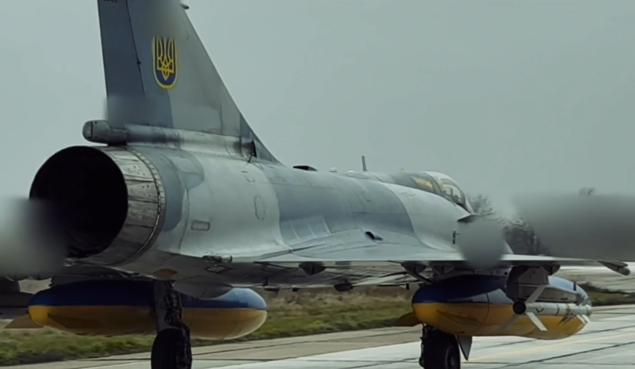 Ukraine lần đầu sử dụng tiêm kích Mirage 2000 Pháp viện trợ, bắn hạ tên lửa Nga