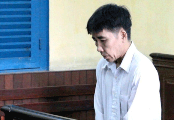 Nghịch tử đánh chết mẹ già tai biến, nằm liệt một chỗ