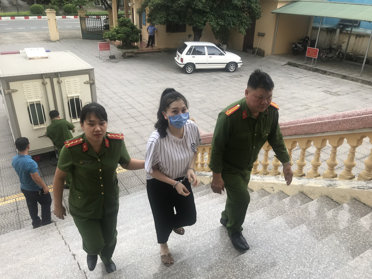 Thuê xe tự lái mang đi cầm cố và mức án nghiêm khắc của pháp luật