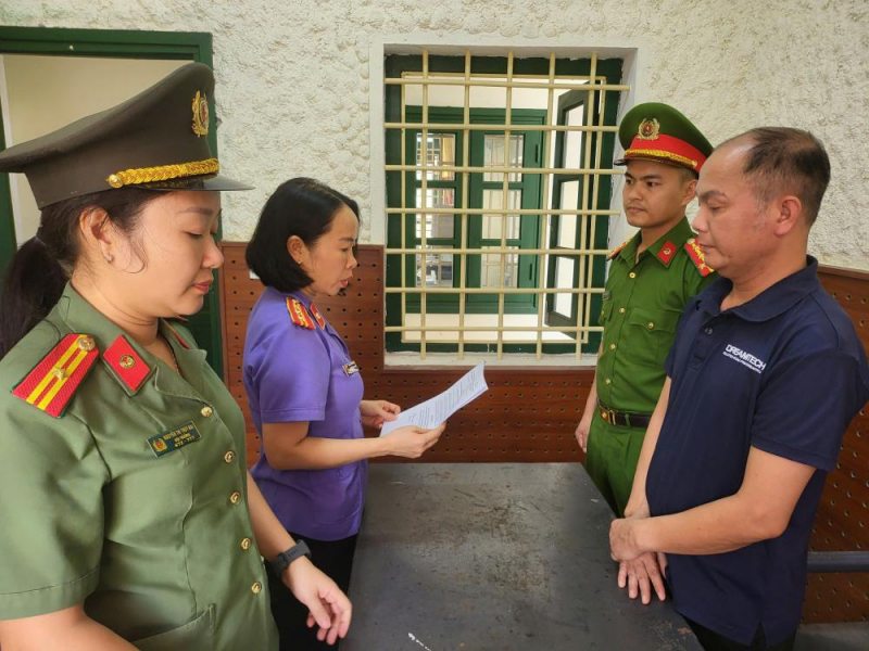 Khởi tố Trưởng Văn phòng đại diện Tạp chí Thương Hiệu và Pháp Luật