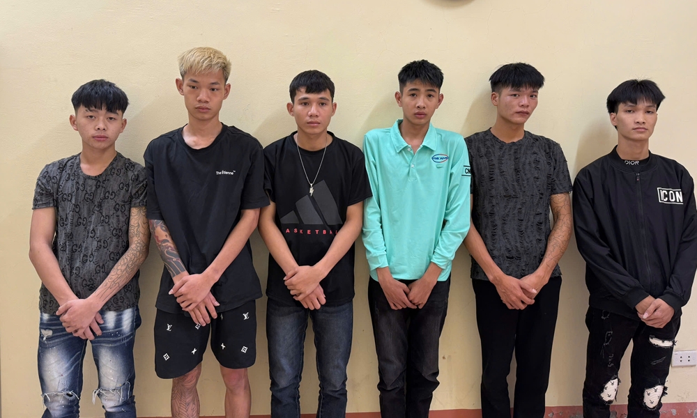 Tạm giữ nhóm đối tượng liên quan vụ mang kiếm gây rối tại khu công nghiệp Vân Trung